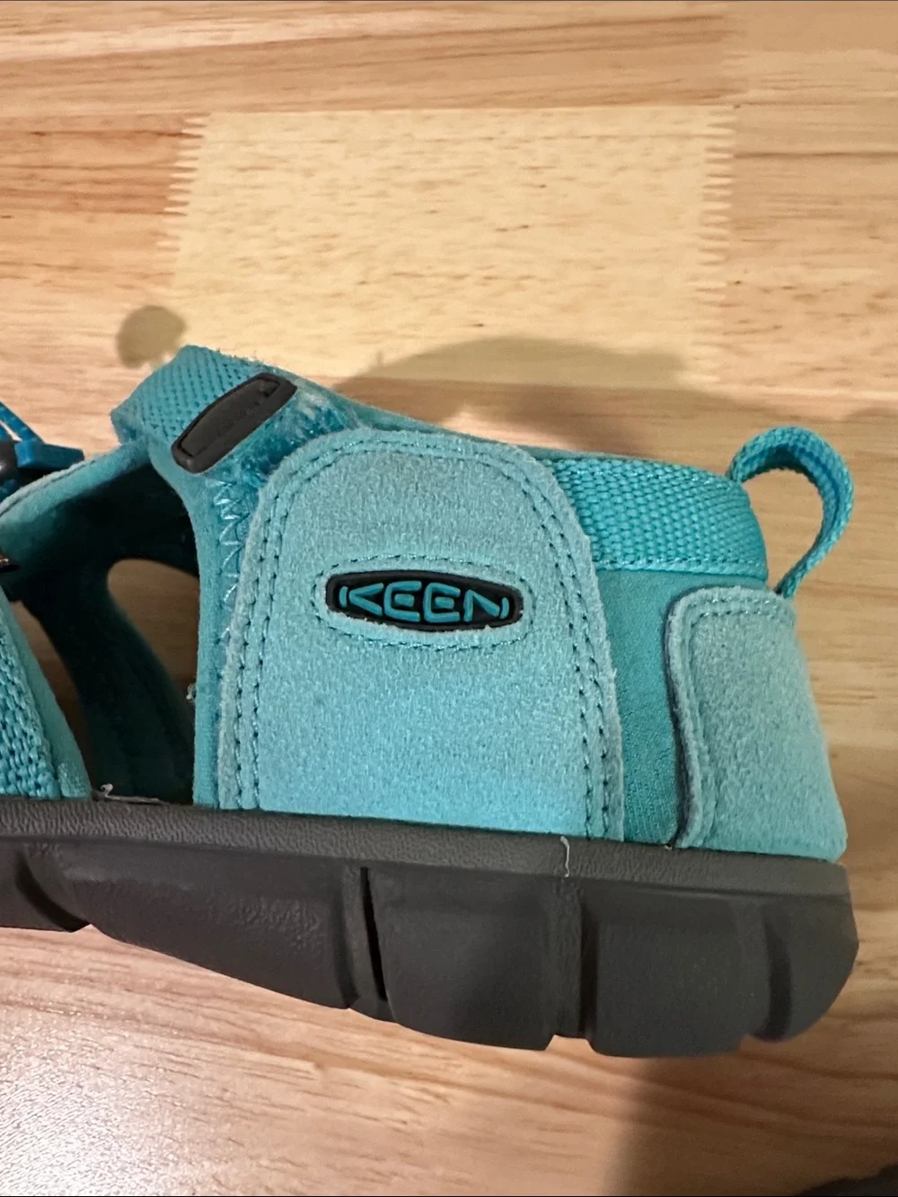 Keen Seacamp II CNX Teal Blue Washable Sport Sandals Big Kids Size 4